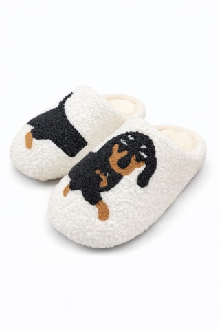 Pantofle z jamnikiem